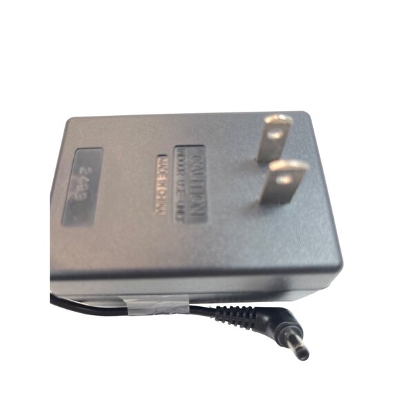 Matsushita RF-EA4403 AC Adaptor 120V 60Hz 8W Output DC 4.5V 600mA Class 2 Power - Picture 3 of 4